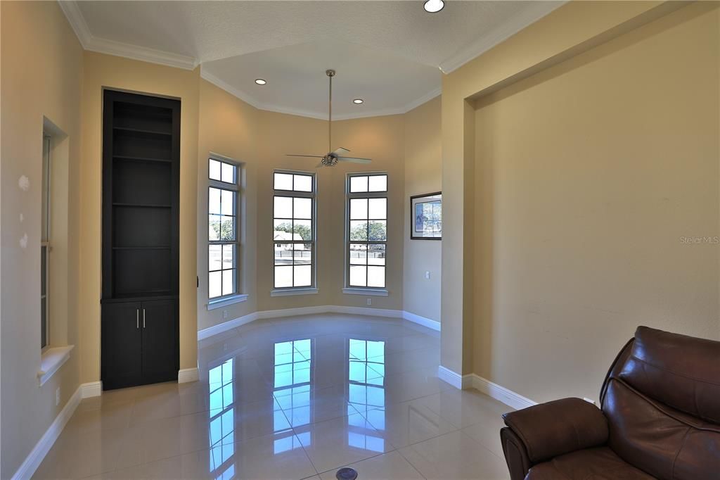 For Sale: $1,699,000 (5 beds, 4 baths, 4190 Square Feet)