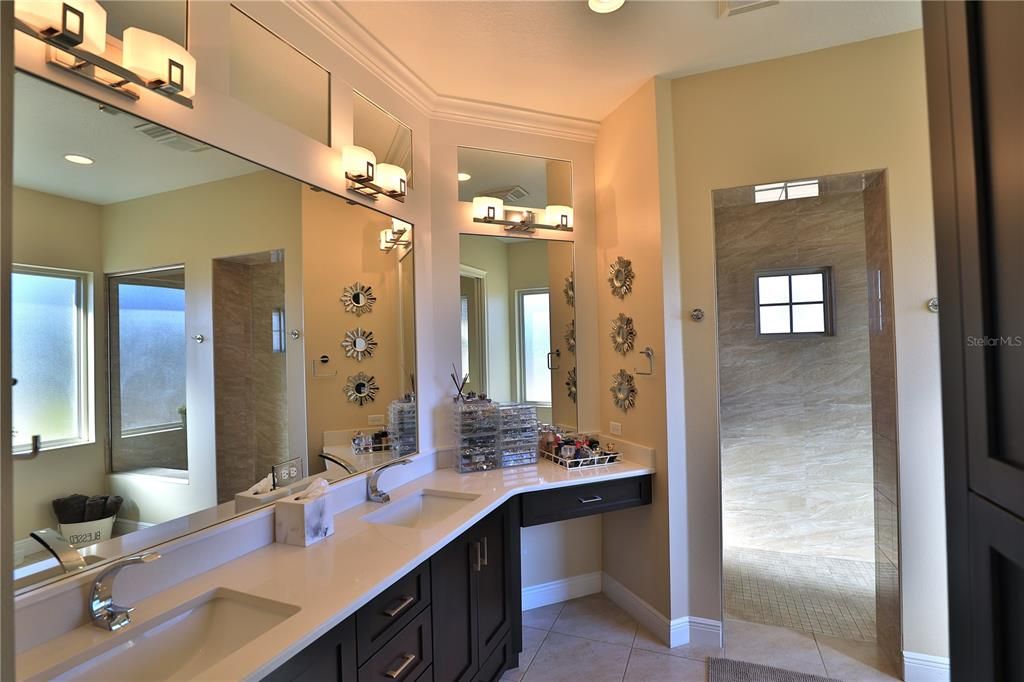 For Sale: $1,699,000 (5 beds, 4 baths, 4190 Square Feet)