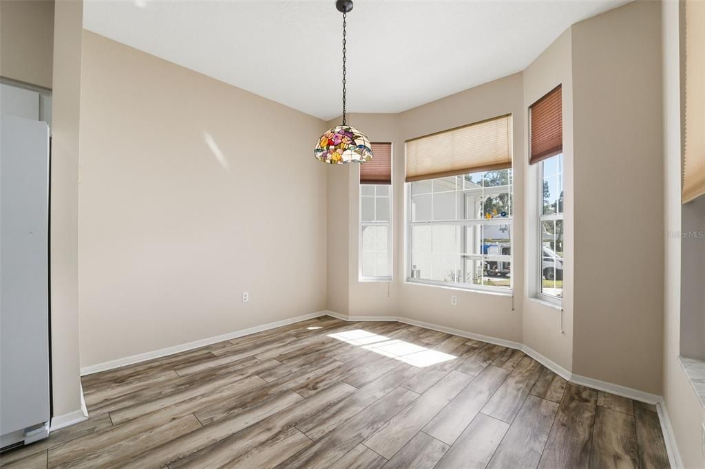 Active With Contract: $174,600 (2 beds, 2 baths, 1093 Square Feet)