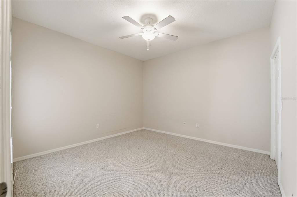 Active With Contract: $174,600 (2 beds, 2 baths, 1093 Square Feet)