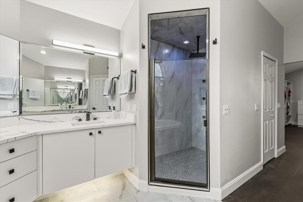En Venta: $585,000 (3 camas, 2 baños, 2664 Pies cuadrados)