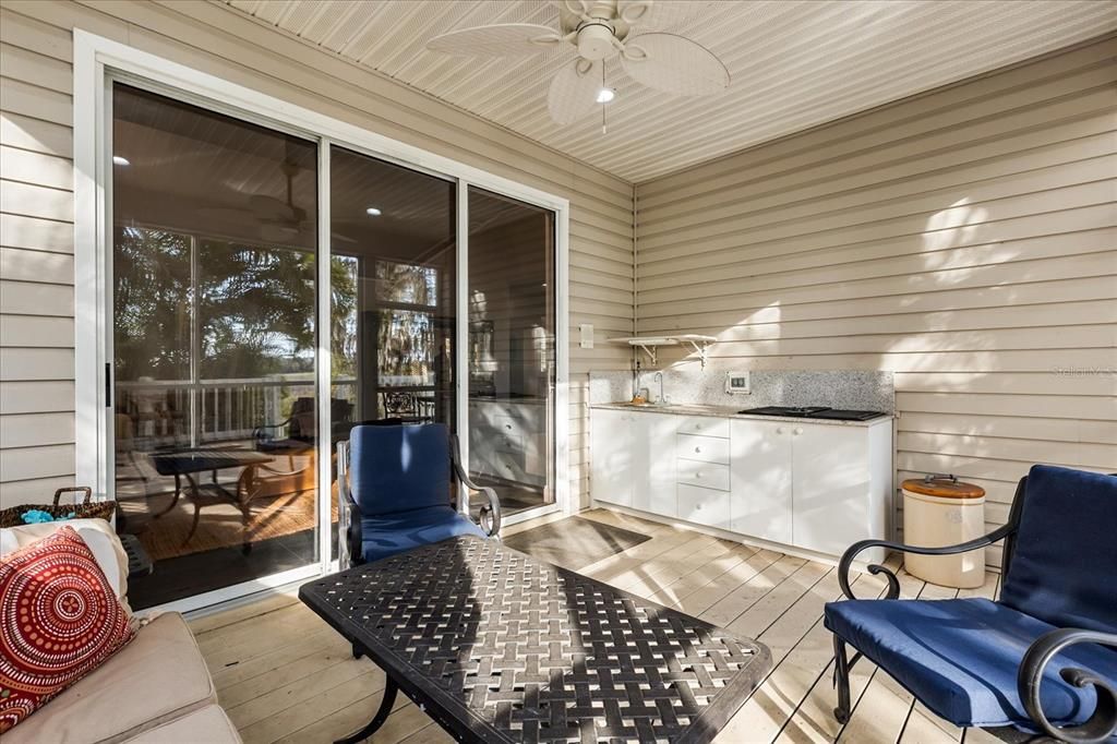 En Venta: $585,000 (3 camas, 2 baños, 2664 Pies cuadrados)