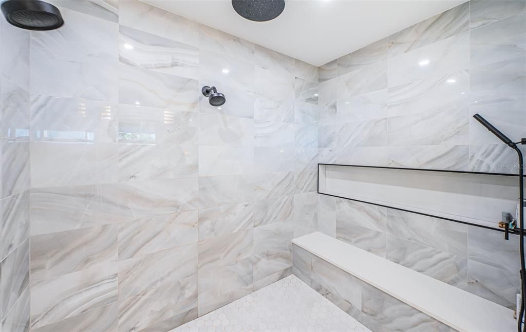 На продажу: $4,695,000 (5 спален, 5 ванн, 4835 Квадратных фут)