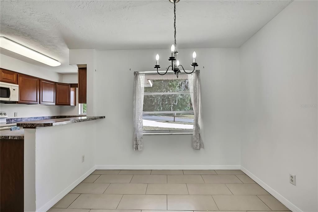 For Sale: $650,000 (3 beds, 2 baths, 1533 Square Feet)