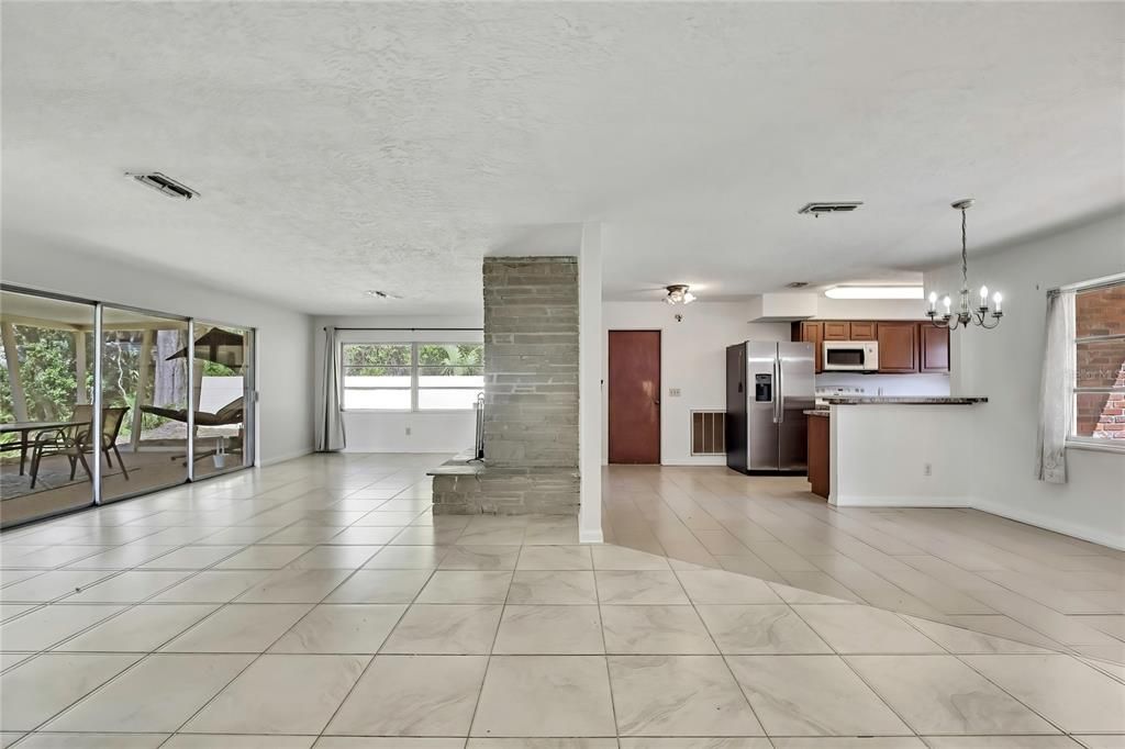 For Sale: $650,000 (3 beds, 2 baths, 1533 Square Feet)