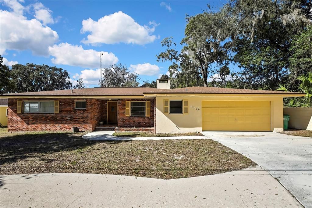For Sale: $650,000 (3 beds, 2 baths, 1533 Square Feet)