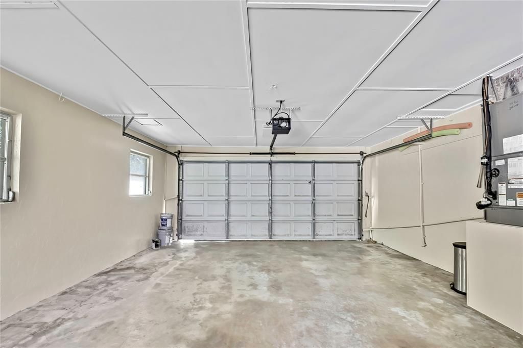 For Sale: $650,000 (3 beds, 2 baths, 1533 Square Feet)