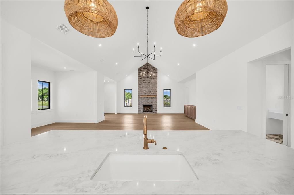 Activo con contrato: $1,849,000 (3 camas, 2 baños, 2626 Pies cuadrados)