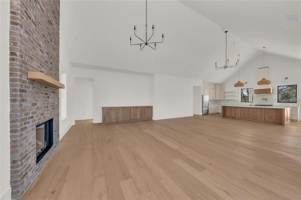 Activo con contrato: $1,849,000 (3 camas, 2 baños, 2626 Pies cuadrados)