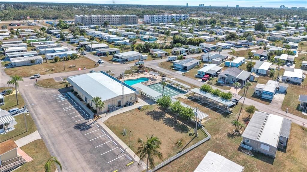 На продажу: $160,000 (2 спален, 2 ванн, 920 Квадратных фут)
