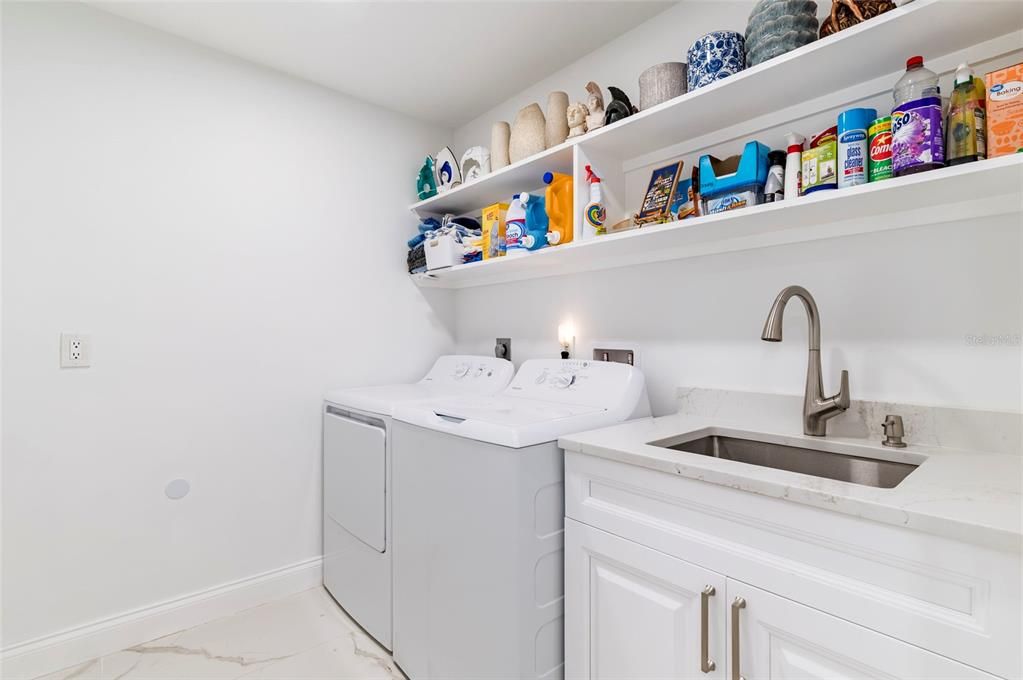 Active With Contract: $655,000 (3 beds, 2 baths, 1649 Square Feet)