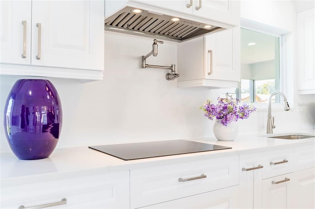 Active With Contract: $655,000 (3 beds, 2 baths, 1649 Square Feet)