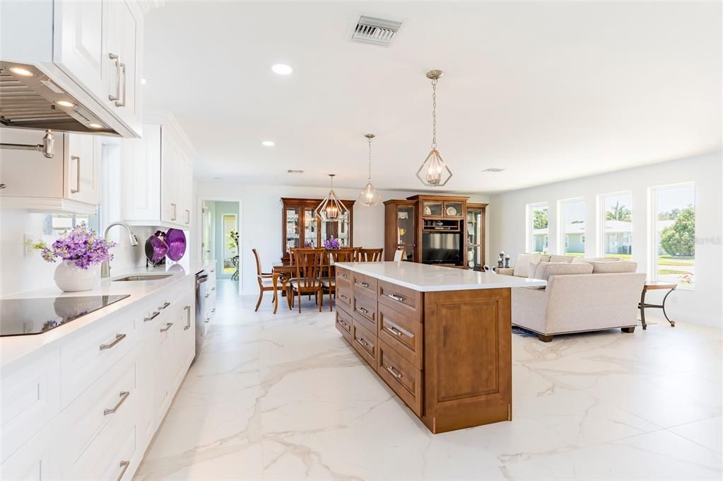Active With Contract: $655,000 (3 beds, 2 baths, 1649 Square Feet)