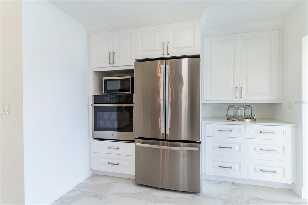 Active With Contract: $655,000 (3 beds, 2 baths, 1649 Square Feet)