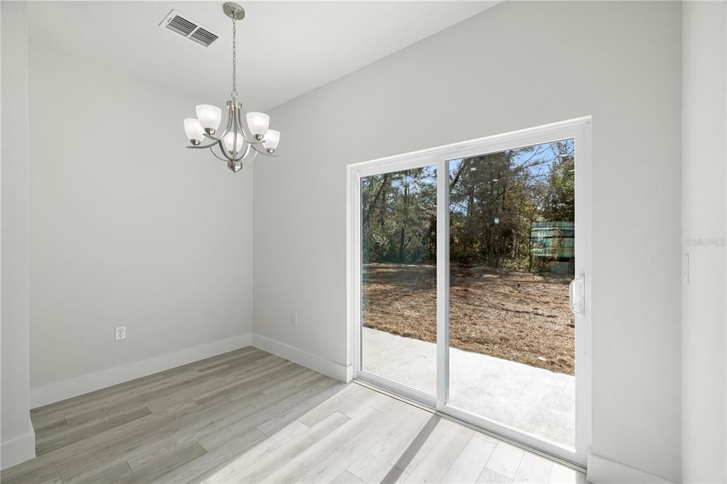 Active With Contract: $499,900 (6 beds, 4 baths, 2642 Square Feet)