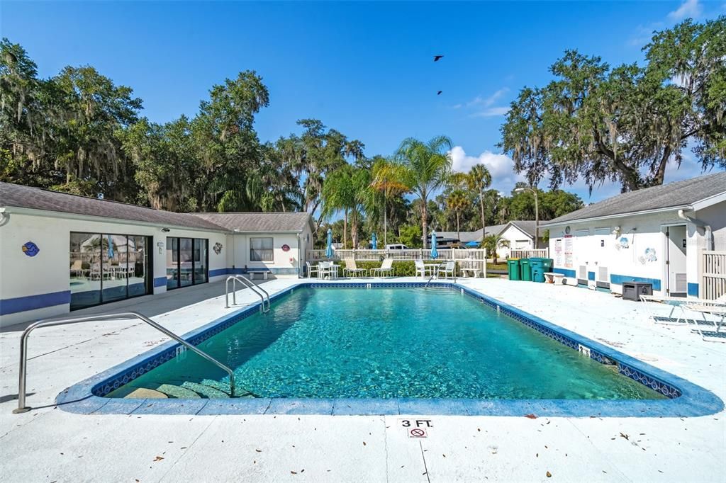 На продажу: $139,900 (2 спален, 2 ванн, 959 Квадратных фут)