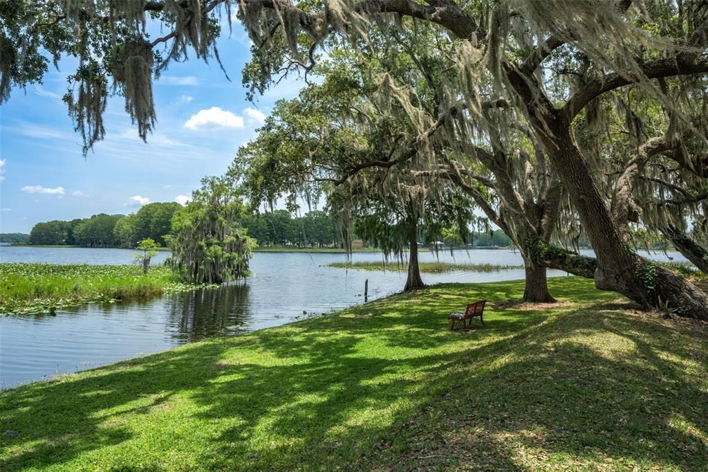 На продажу: $139,900 (2 спален, 2 ванн, 959 Квадратных фут)