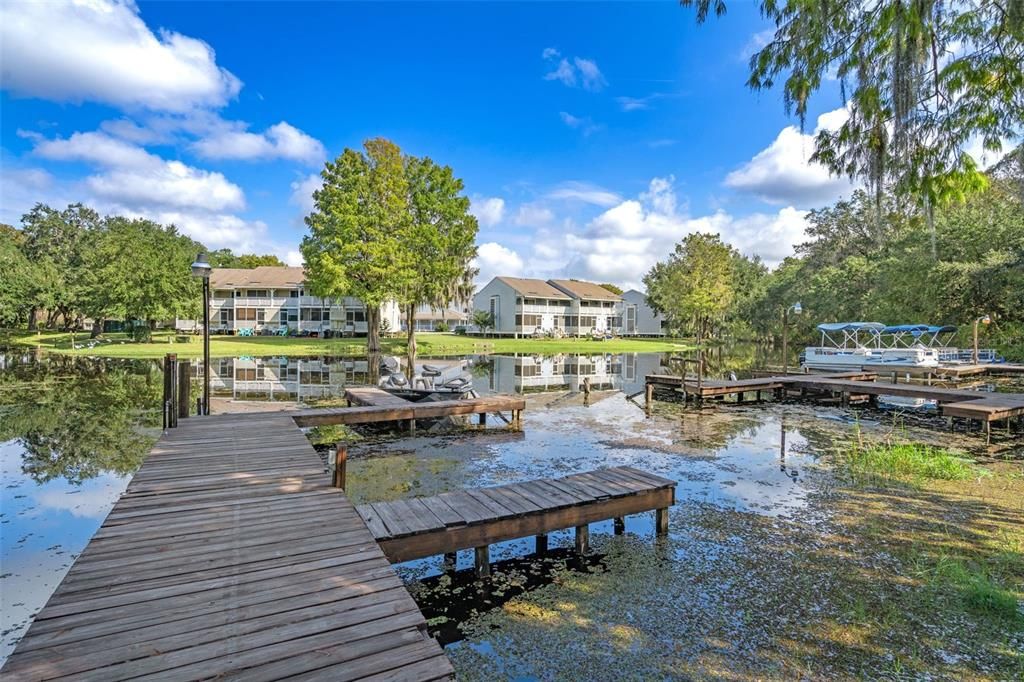 На продажу: $139,900 (2 спален, 2 ванн, 959 Квадратных фут)