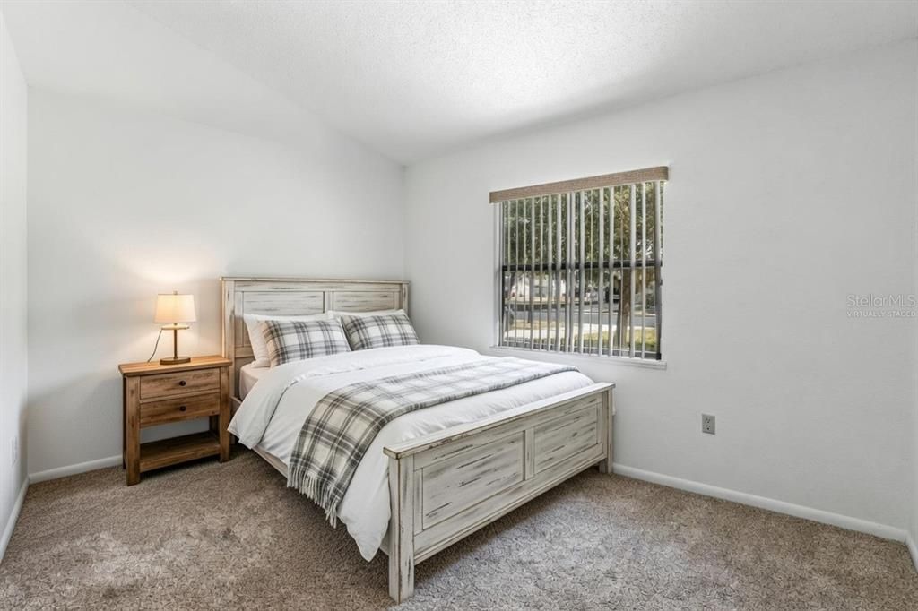 На продажу: $139,900 (2 спален, 2 ванн, 959 Квадратных фут)