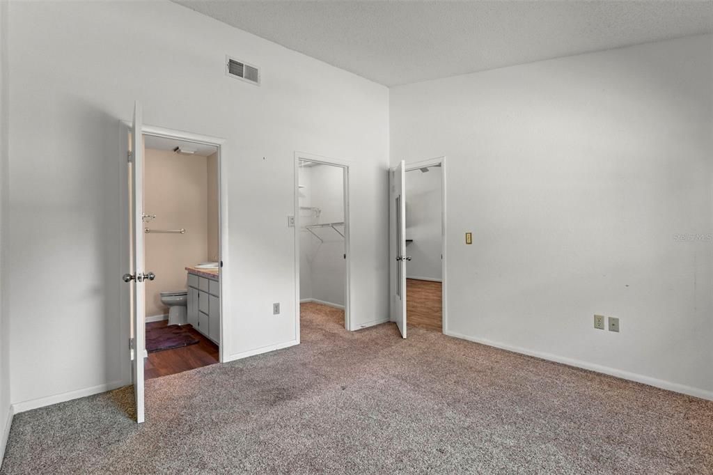 На продажу: $139,900 (2 спален, 2 ванн, 959 Квадратных фут)