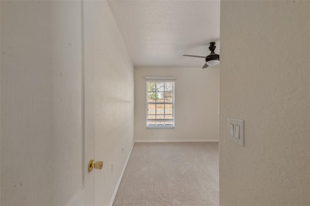 En Venta: $299,999 (3 camas, 2 baños, 2169 Pies cuadrados)
