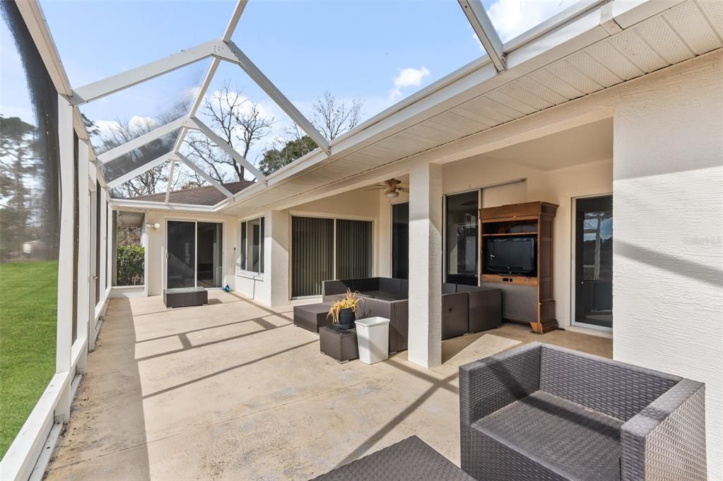En Venta: $299,999 (3 camas, 2 baños, 2169 Pies cuadrados)