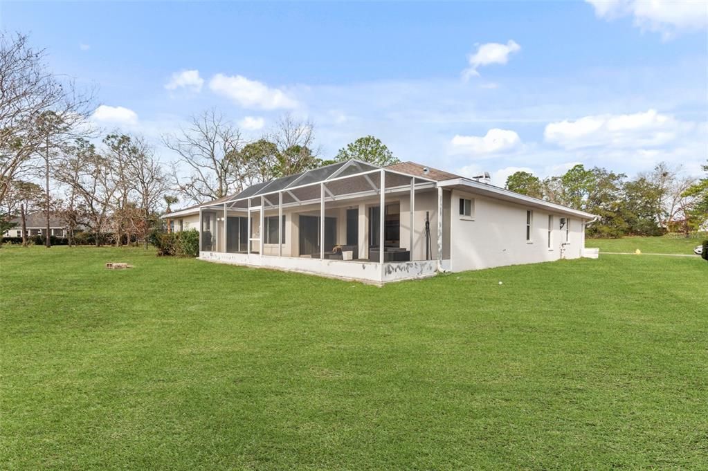 En Venta: $299,999 (3 camas, 2 baños, 2169 Pies cuadrados)