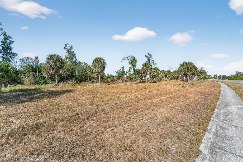 For Sale: $950,000 (3.29 acres)