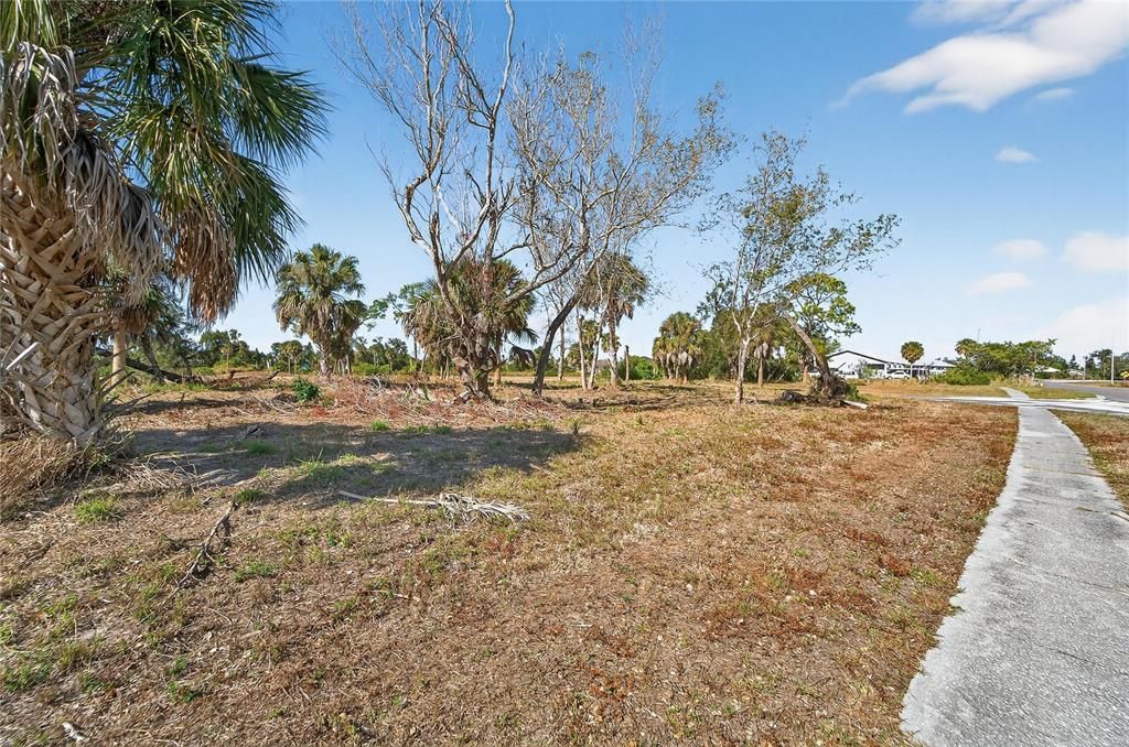 For Sale: $950,000 (3.29 acres)