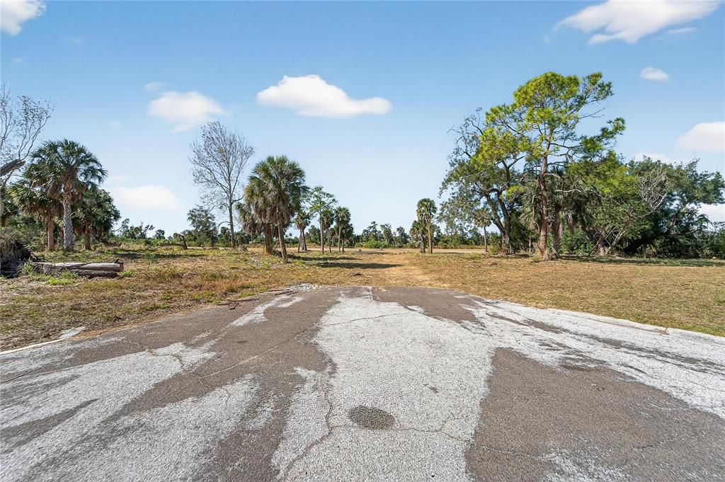 For Sale: $950,000 (3.29 acres)