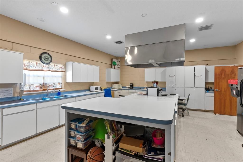 For Sale: $1,199,000 (0 beds, 0 baths, 9830 Square Feet)