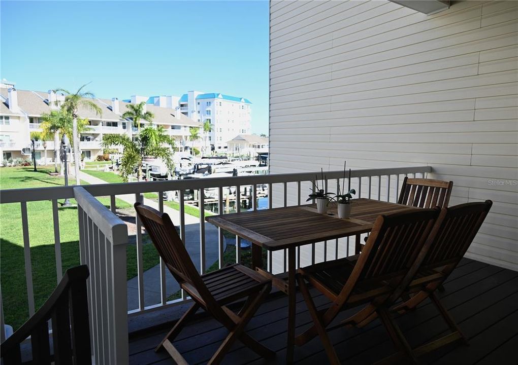 For Sale: $749,999 (3 beds, 3 baths, 2050 Square Feet)