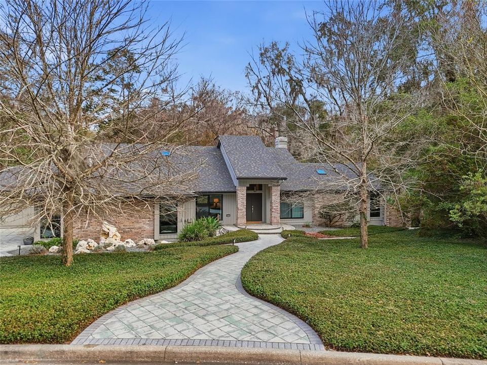 Recently Sold: $679,000 (4 beds, 2 baths, 2999 Square Feet)