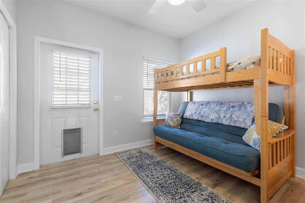 En Venta: $929,000 (4 camas, 4 baños, 2850 Pies cuadrados)