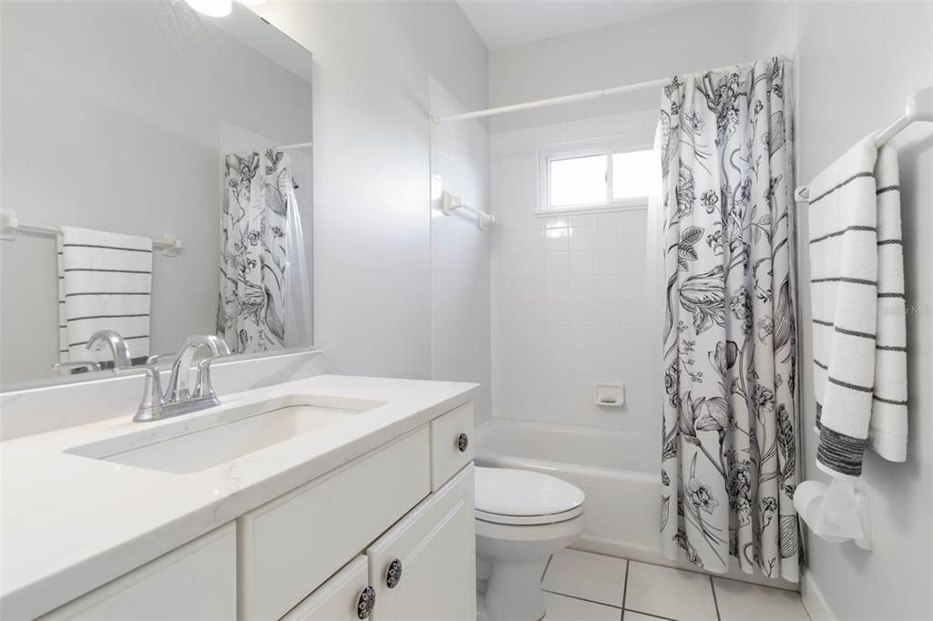 En Venta: $929,000 (4 camas, 4 baños, 2850 Pies cuadrados)