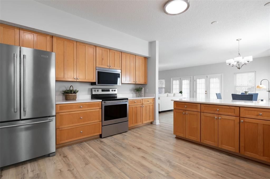 En Venta: $929,000 (4 camas, 4 baños, 2850 Pies cuadrados)