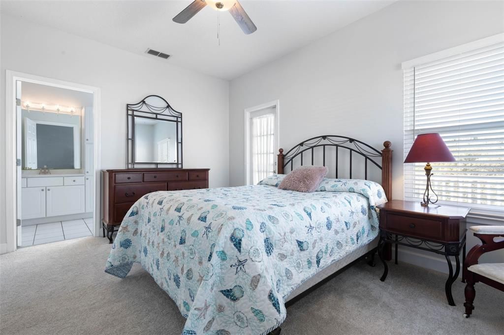 En Venta: $929,000 (4 camas, 4 baños, 2850 Pies cuadrados)