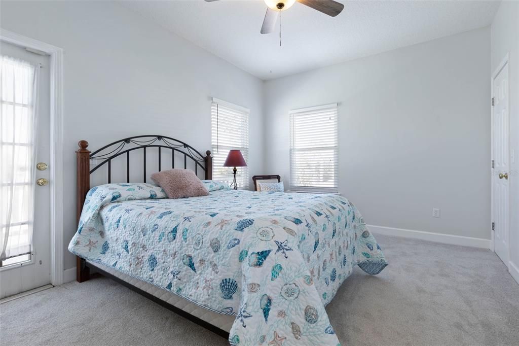 En Venta: $929,000 (4 camas, 4 baños, 2850 Pies cuadrados)