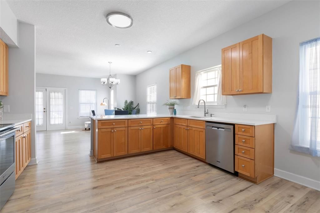 En Venta: $929,000 (4 camas, 4 baños, 2850 Pies cuadrados)