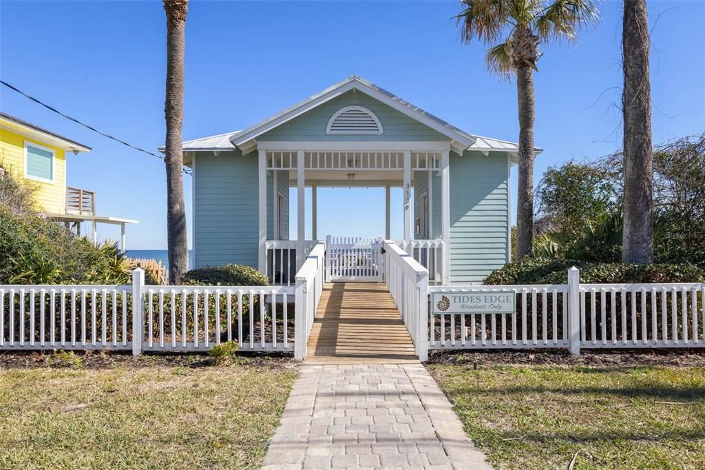 En Venta: $874,900 (4 camas, 4 baños, 2850 Pies cuadrados)