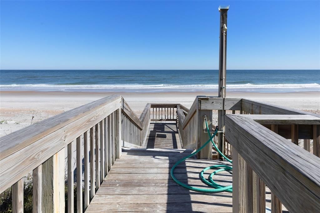 En Venta: $929,000 (4 camas, 4 baños, 2850 Pies cuadrados)