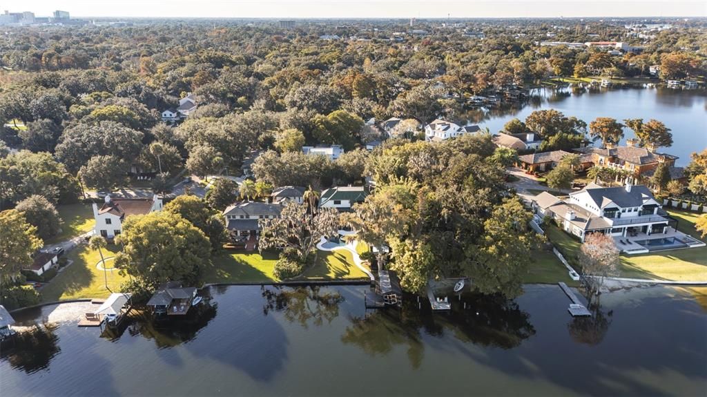 На продажу: $4,595,000 (0.35 acres)