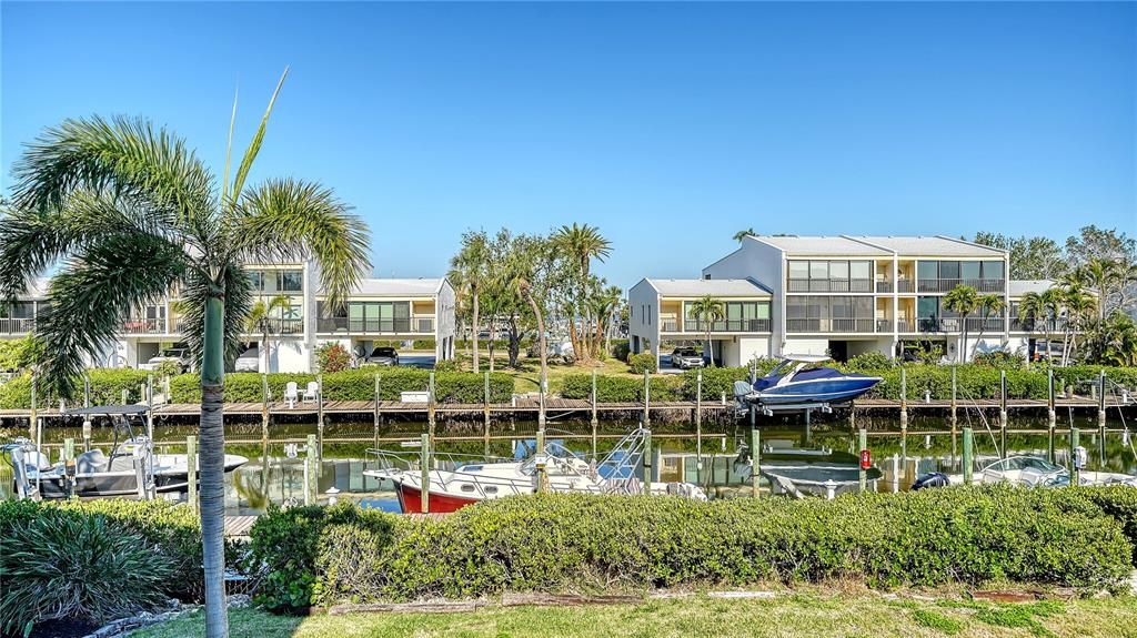 En Venta: $825,000 (3 camas, 2 baños, 2046 Pies cuadrados)