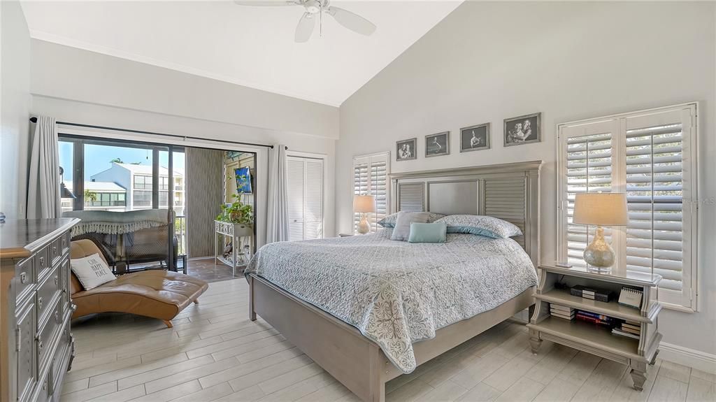 En Venta: $825,000 (3 camas, 2 baños, 2046 Pies cuadrados)