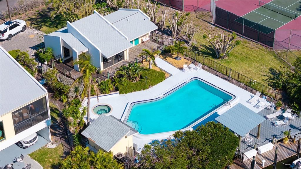 En Venta: $825,000 (3 camas, 2 baños, 2046 Pies cuadrados)