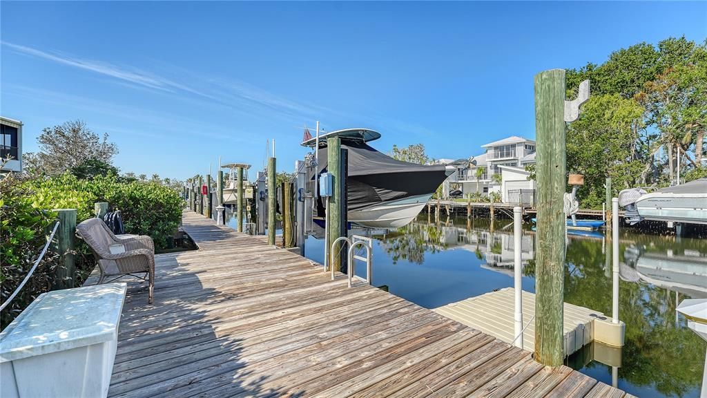 En Venta: $825,000 (3 camas, 2 baños, 2046 Pies cuadrados)