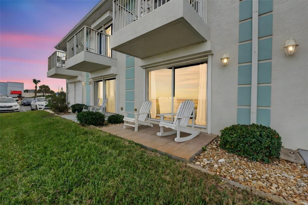 Activo con contrato: $229,900 (2 camas, 1 baños, 980 Pies cuadrados)