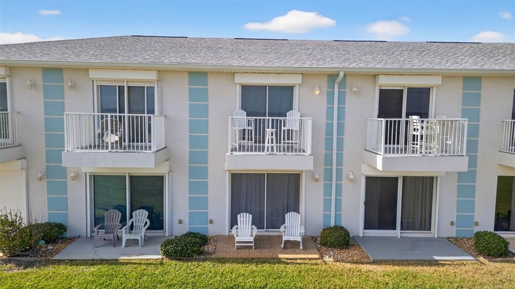 Activo con contrato: $229,900 (2 camas, 1 baños, 980 Pies cuadrados)