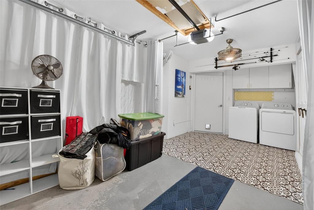 Activo con contrato: $229,900 (2 camas, 1 baños, 980 Pies cuadrados)