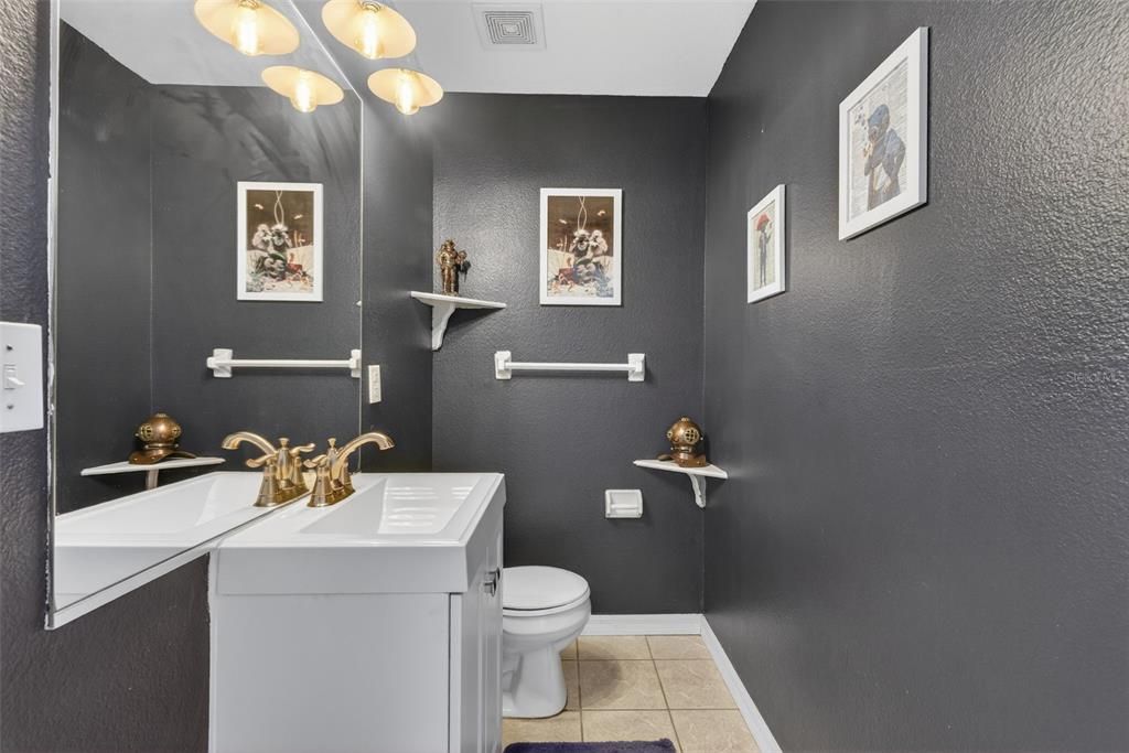 Activo con contrato: $229,900 (2 camas, 1 baños, 980 Pies cuadrados)